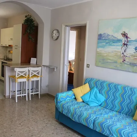In Bardolino/gardasee 21892 * Garda (Verona)